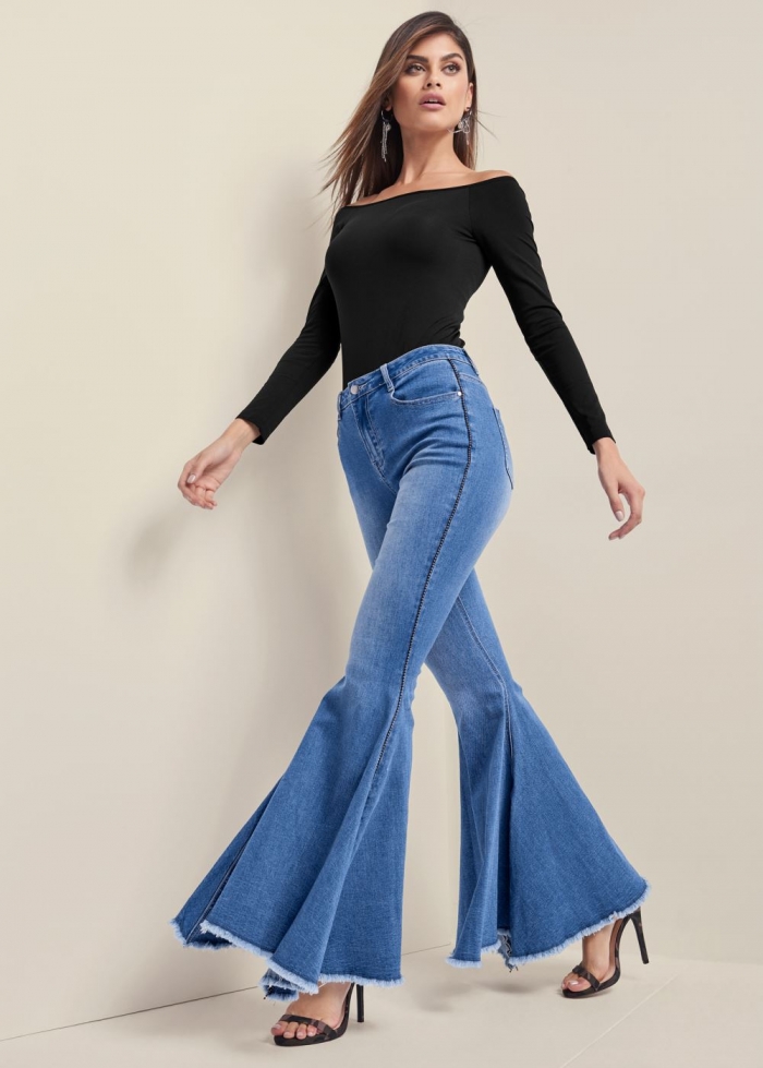 Venus Extreme Flare Jeans in Medium Wash