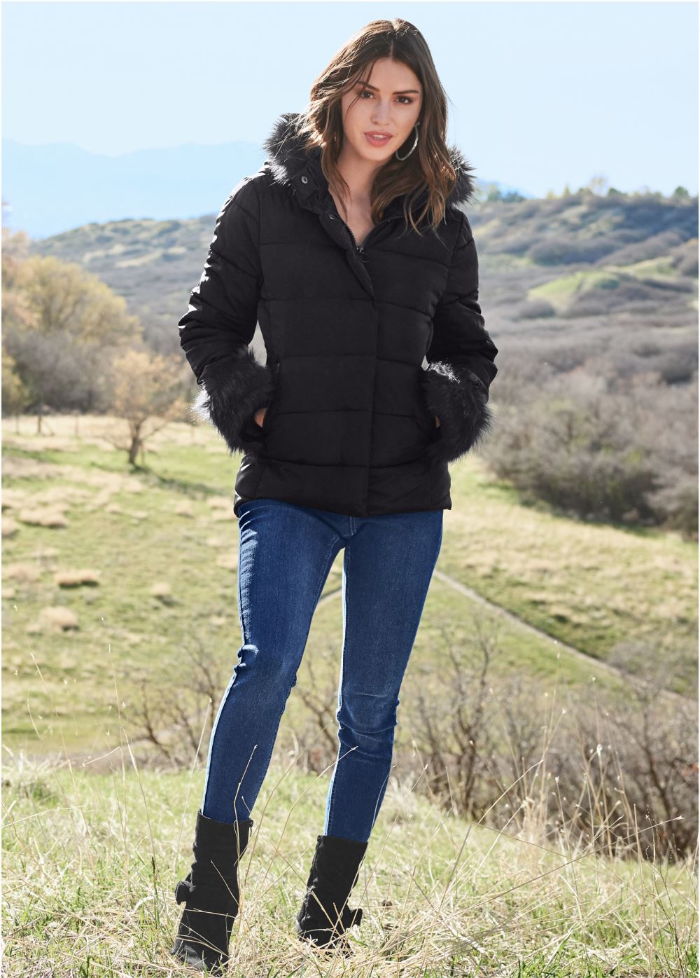Venus Knotted Slouchy Boots in Black