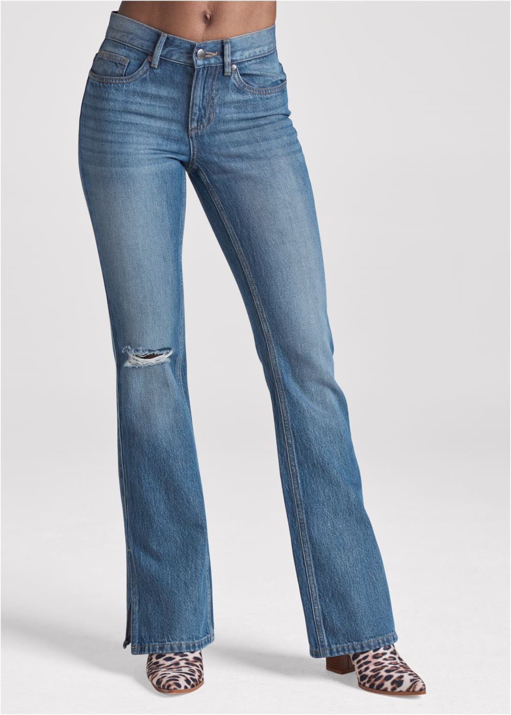 Venus New Vintage Split Hem Jeans in Medium Wash