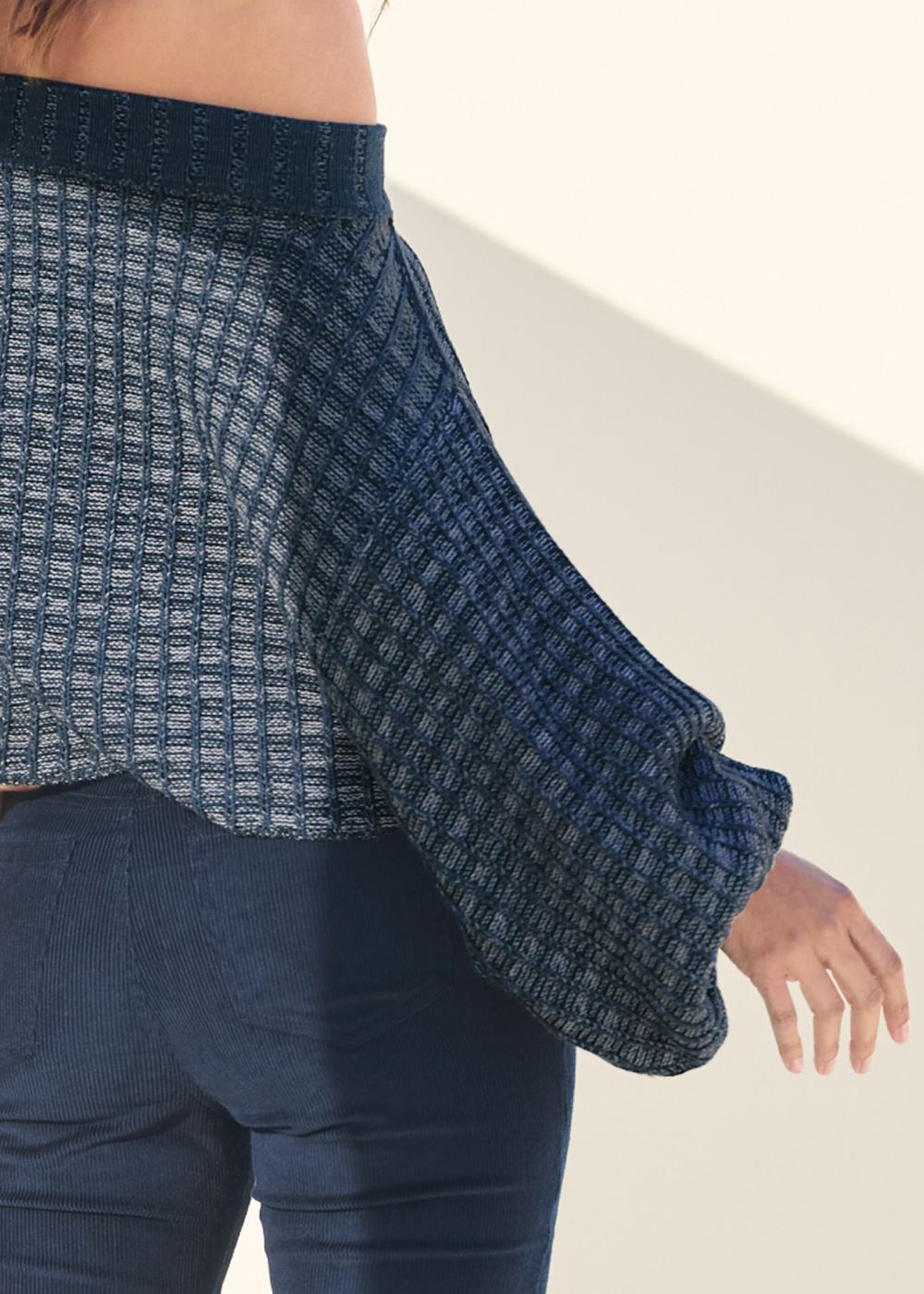 Venus VENUS | Off The Shoulder Sweater in Navy & White