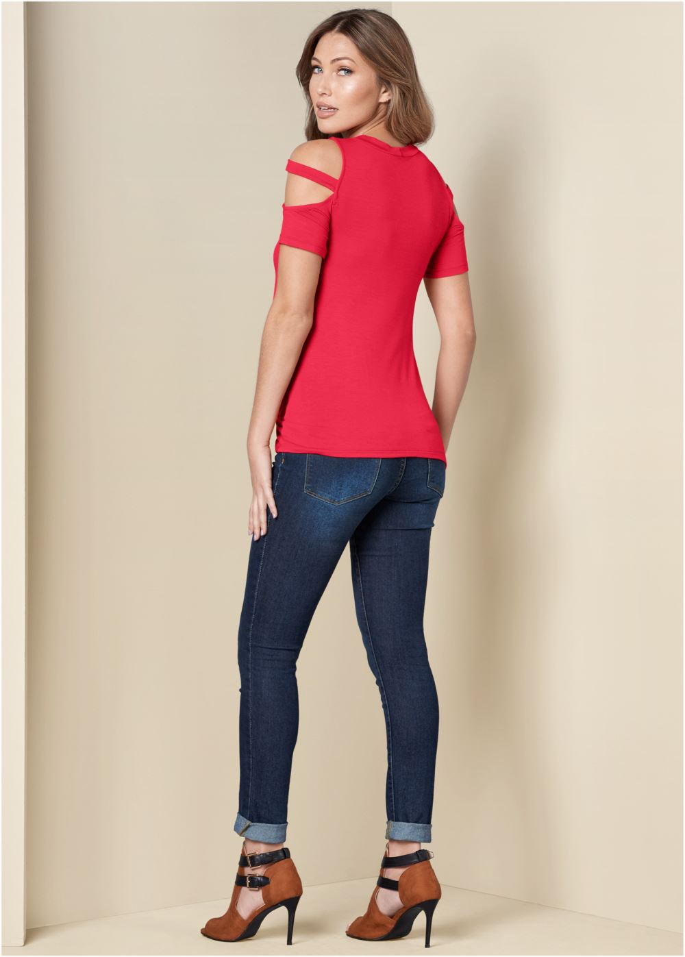 Venus Twisted Knot Detail Top in Red