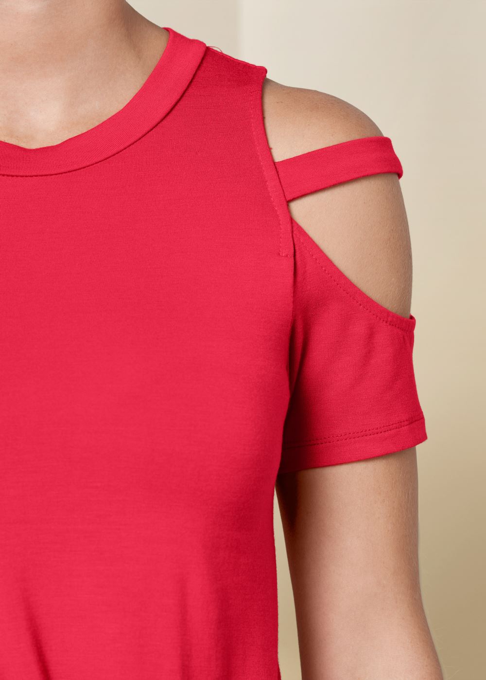 Venus Twisted Knot Detail Top in Red