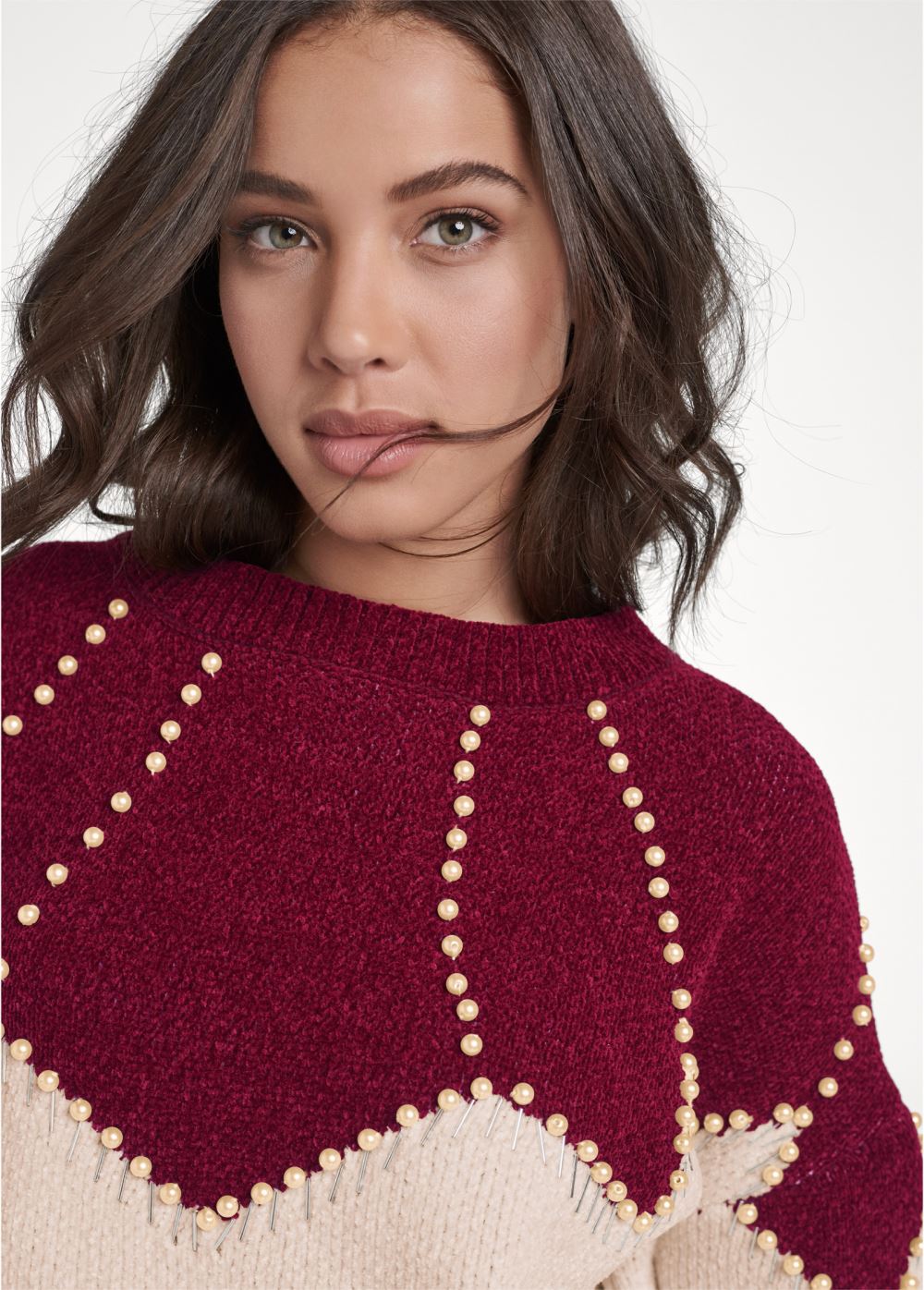 Venus VENUS | Faux-Pearl Chenille Sweater in Red & White