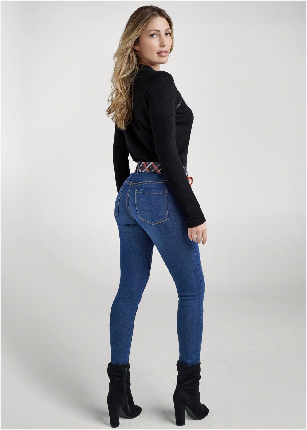 Venus VENUS | Zipper Neck Sweater in Black