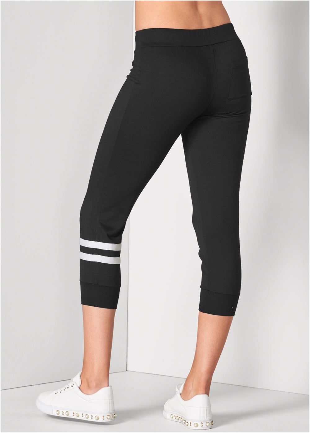 Venus Stripe Detail Lounge Capris in Black & White
