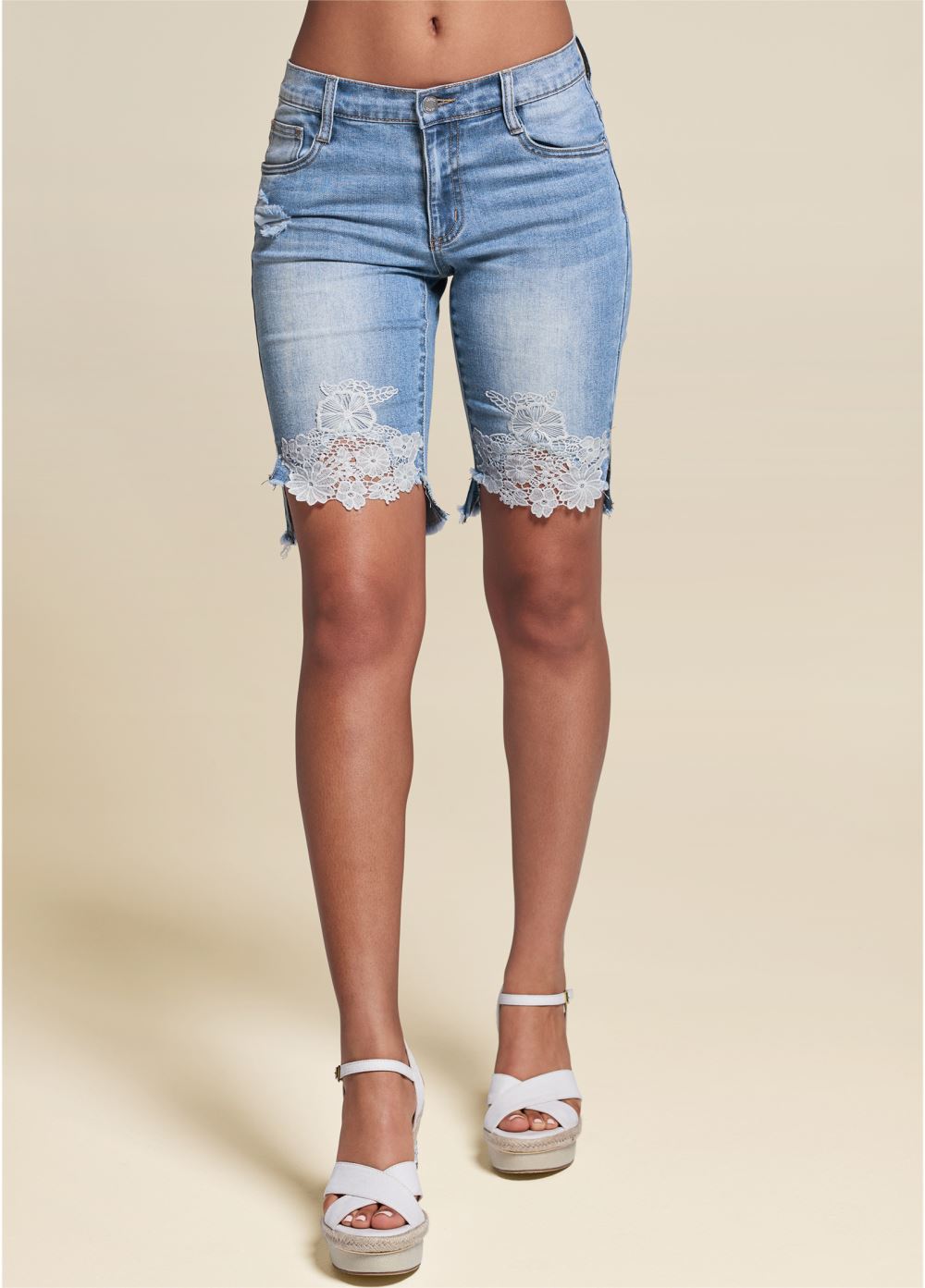 Venus Medium Wash LACE TRIM BERMUDA SHORTS