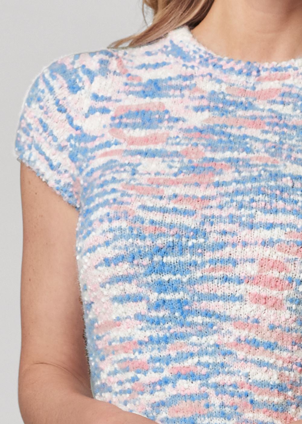 Venus VENUS | Back Keyhole Sweater in Blue Multi