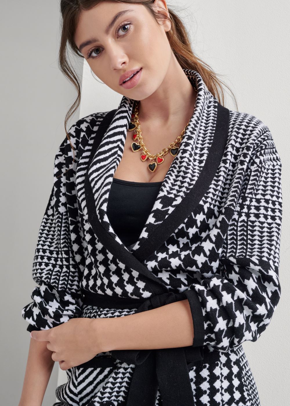 Venus VENUS | Houndstooth Wrap Cardigan in Black & White