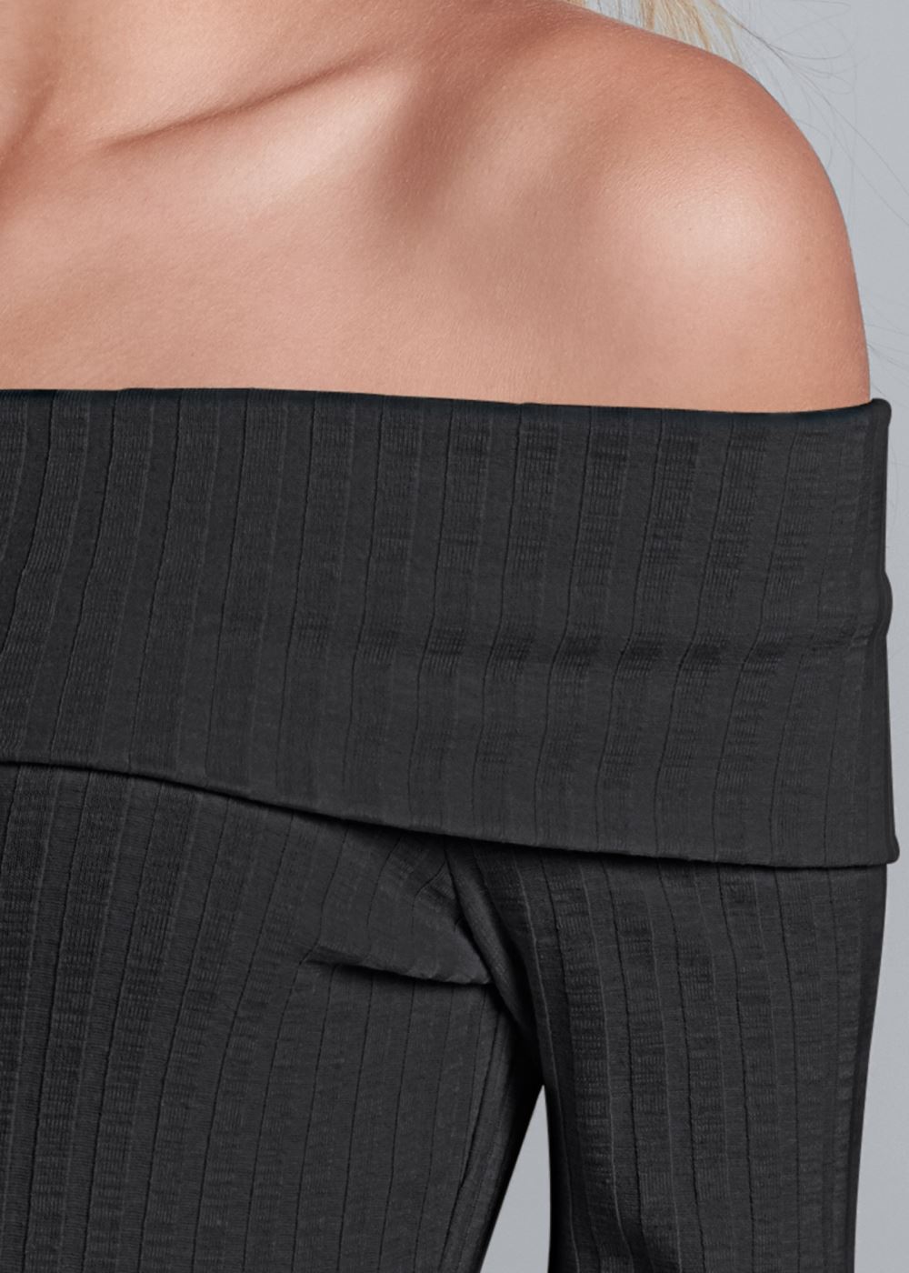 Venus Ribbed Off-The-Shoulder Top in Black