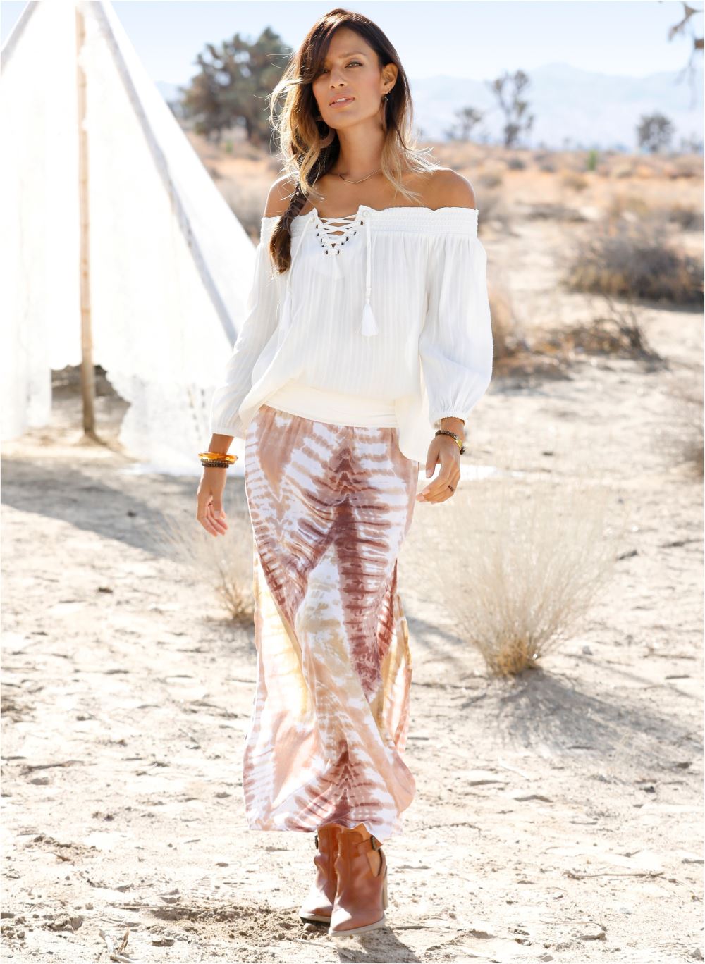 Venus Off-The-Shoulder Top in Cream