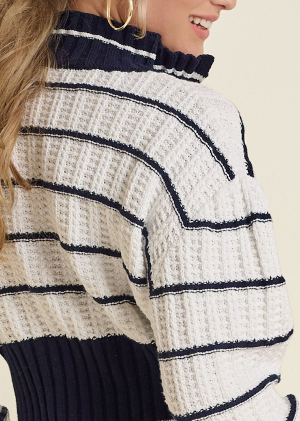 Venus VENUS | Collared V-Neck Sweater in Blue Multi