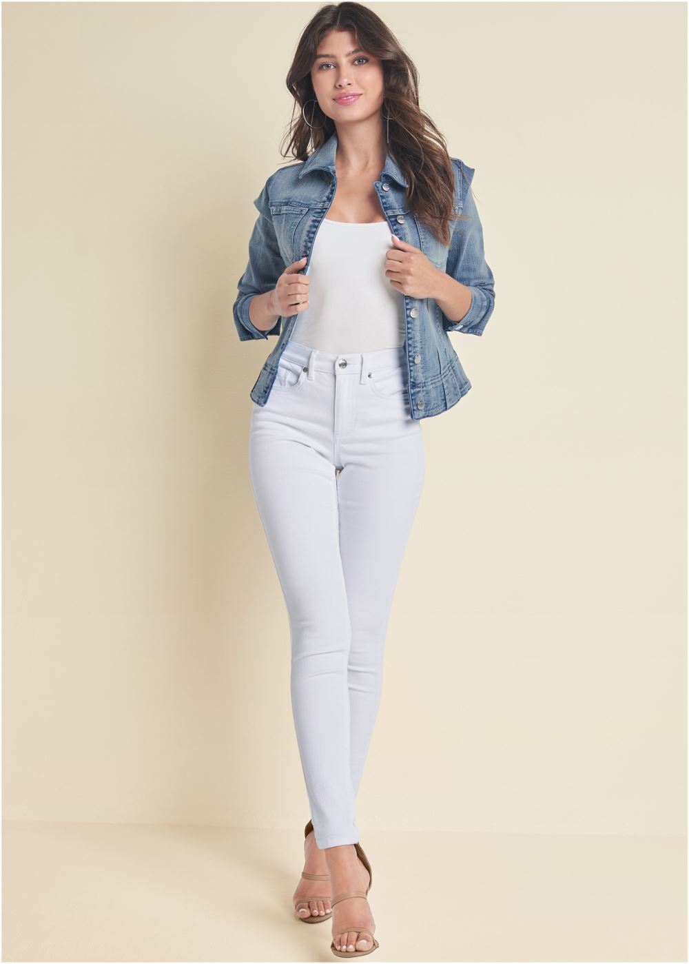Venus Jean Jacket in Light Wash