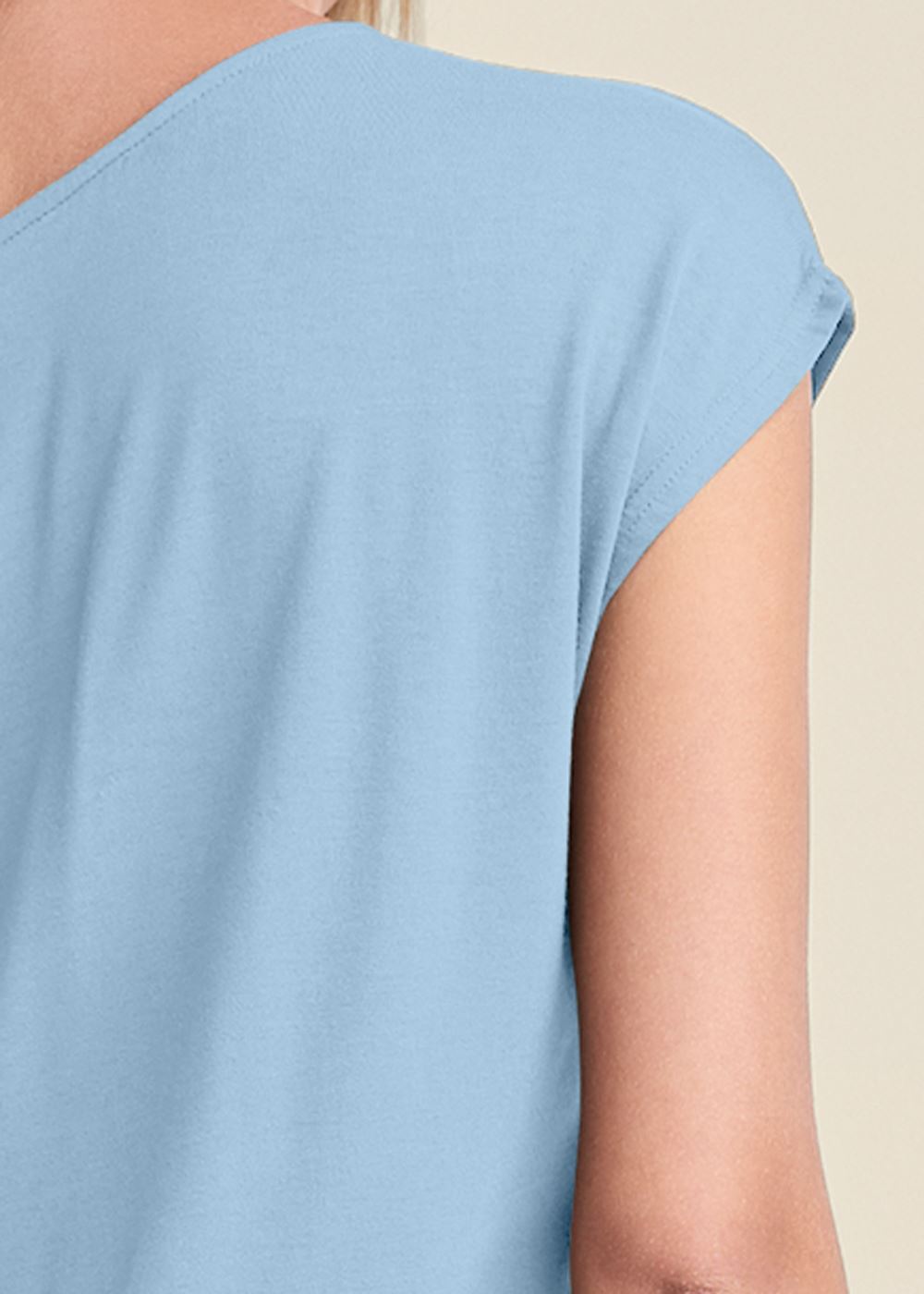 Venus Casual Tee in Light Blue