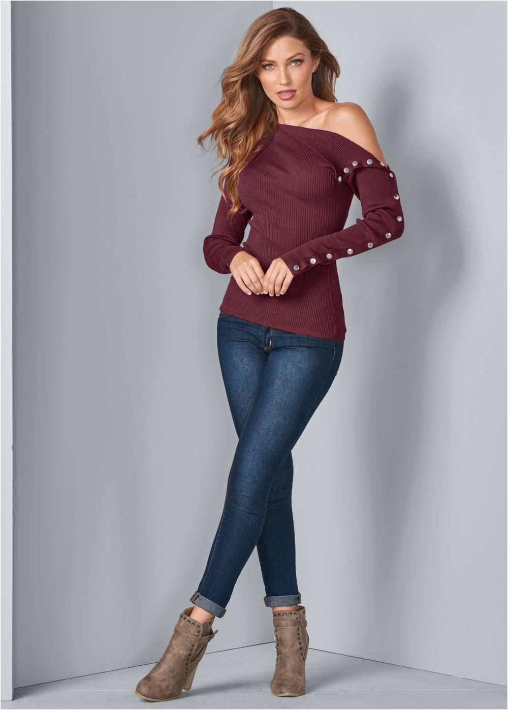 Venus VENUS | Snap Detail Sweater in Wine
