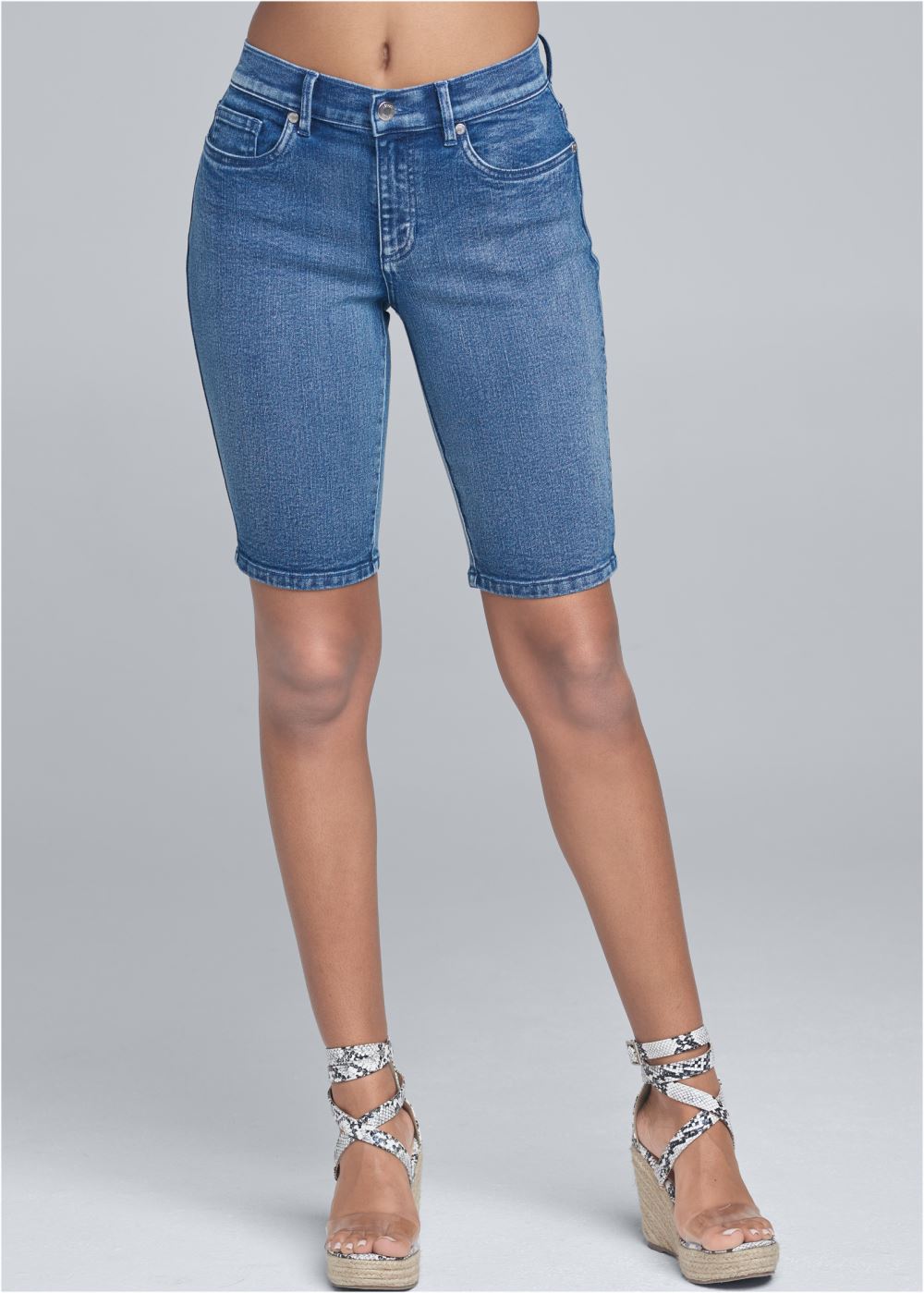 Venus Jean Bermuda Shorts - Medium Wash