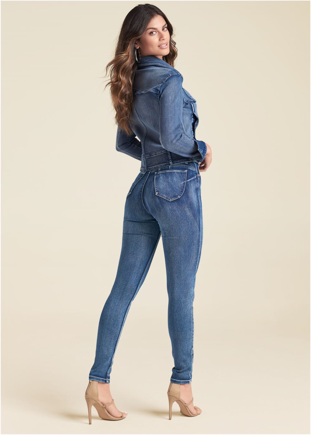 Venus Jean Jacket in Medium Wash