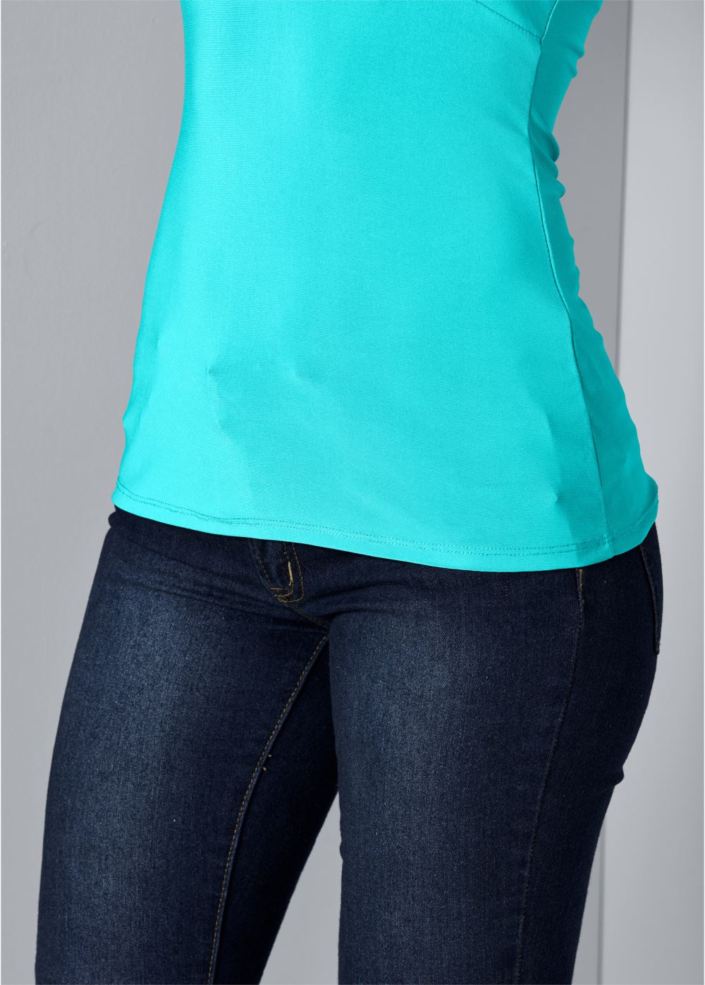 Venus Keyhole Detail Halter Top in Turquoise