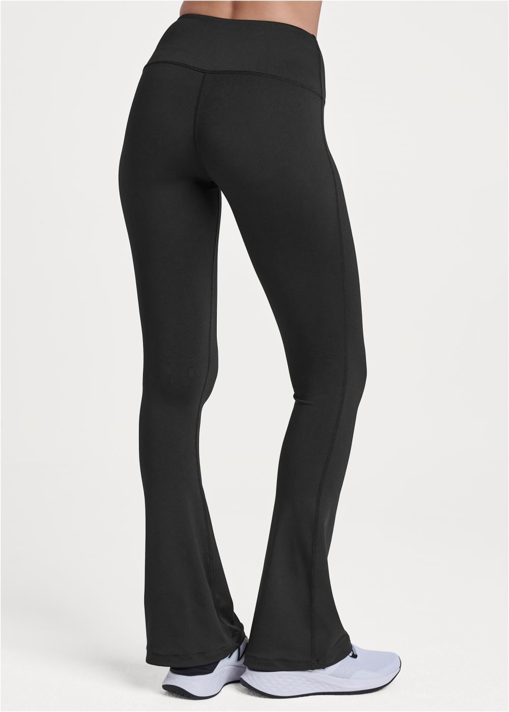 Venus High-Rise Flare Leggings in Black