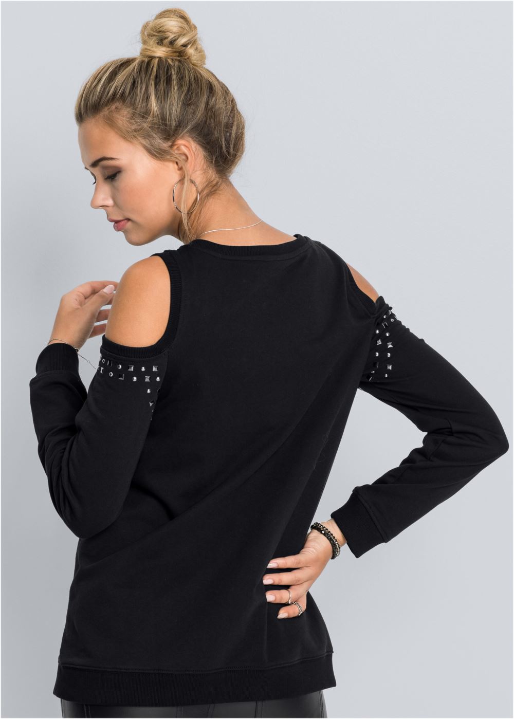 Venus Cold-Shoulder Sweatshirt in Black