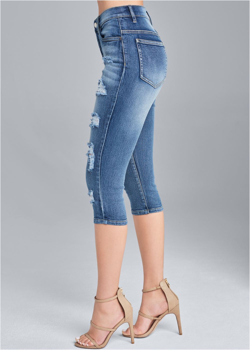 Venus Ripped Capri Jeans in Medium Wash