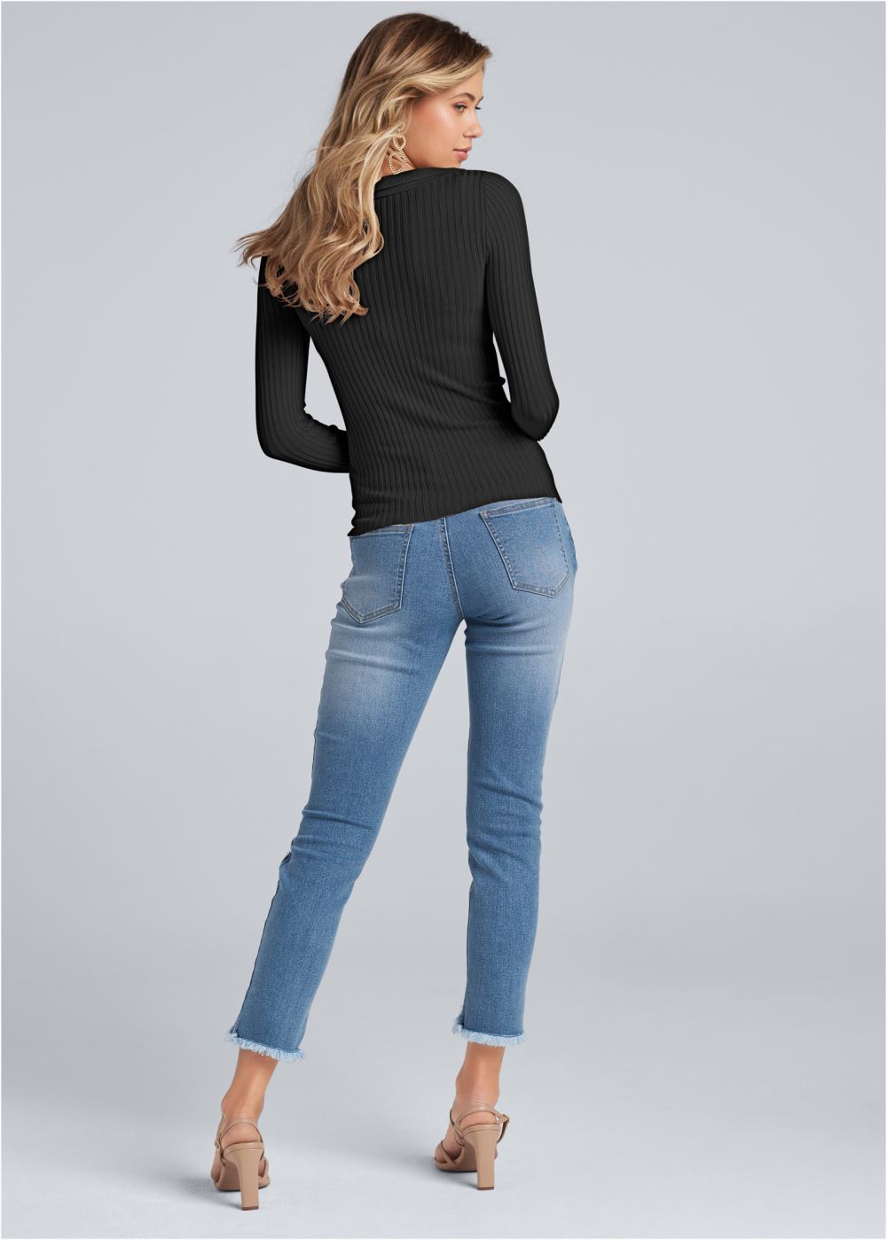 Venus VENUS | Ruffle Front Ribbed Sweater in Black