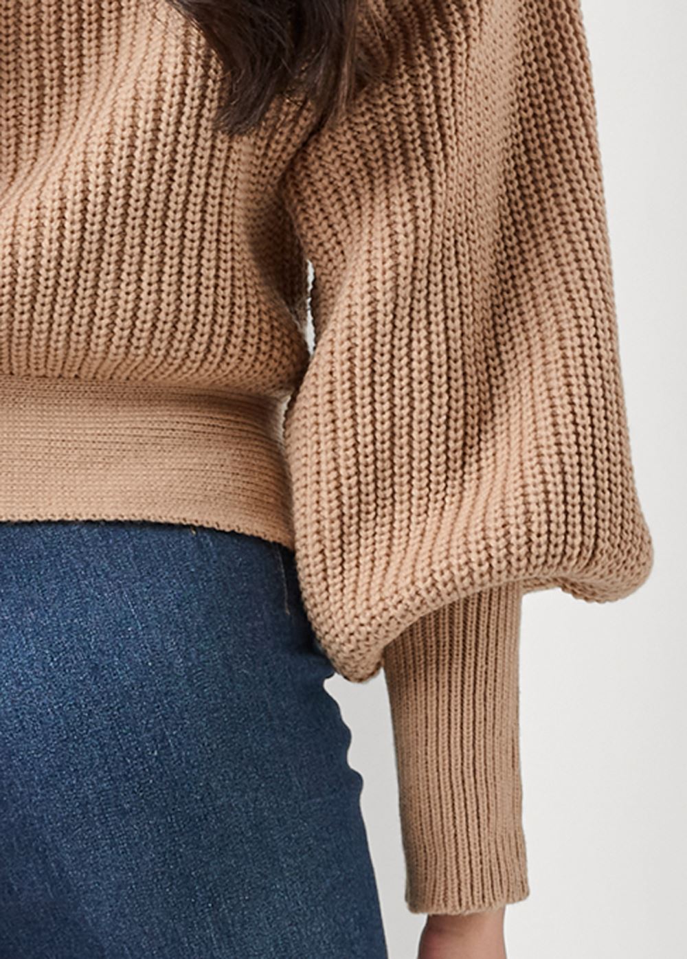 Venus VENUS | Wrap Balloon Sleeve Sweater in Light Brown