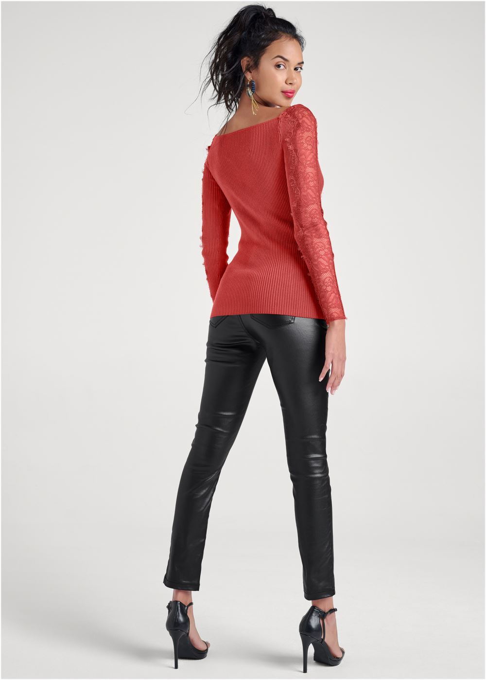 Venus VENUS | Lace Sleeve Ribbed Sweater in Red