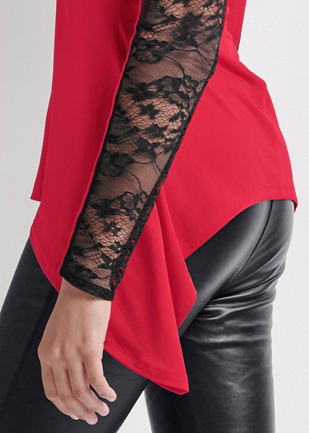 Venus Lace Sharkbite Hem Top in Red Multi
