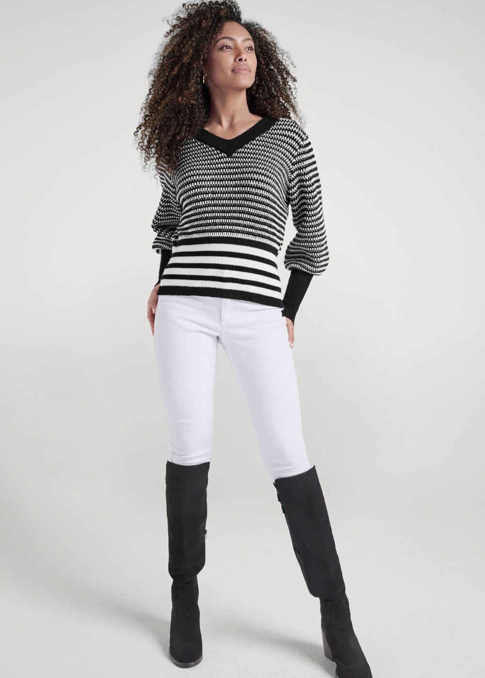 Venus VENUS | Cropped Stripe V-Neck Sweater in Black & White