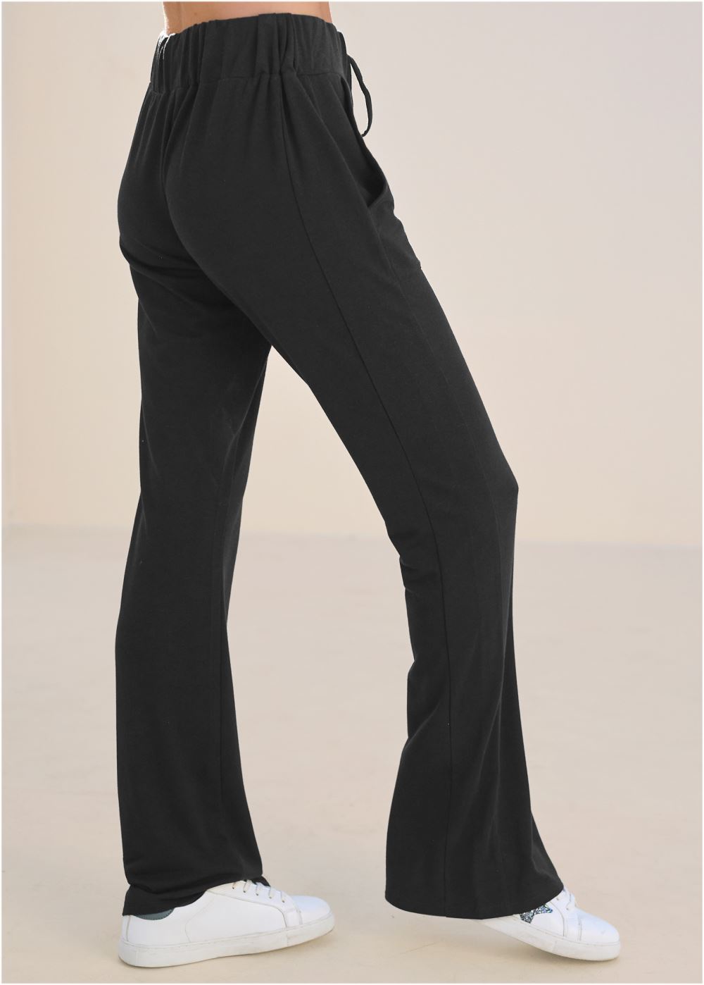 Venus Comfort Kit Wide Leg Pant in Black