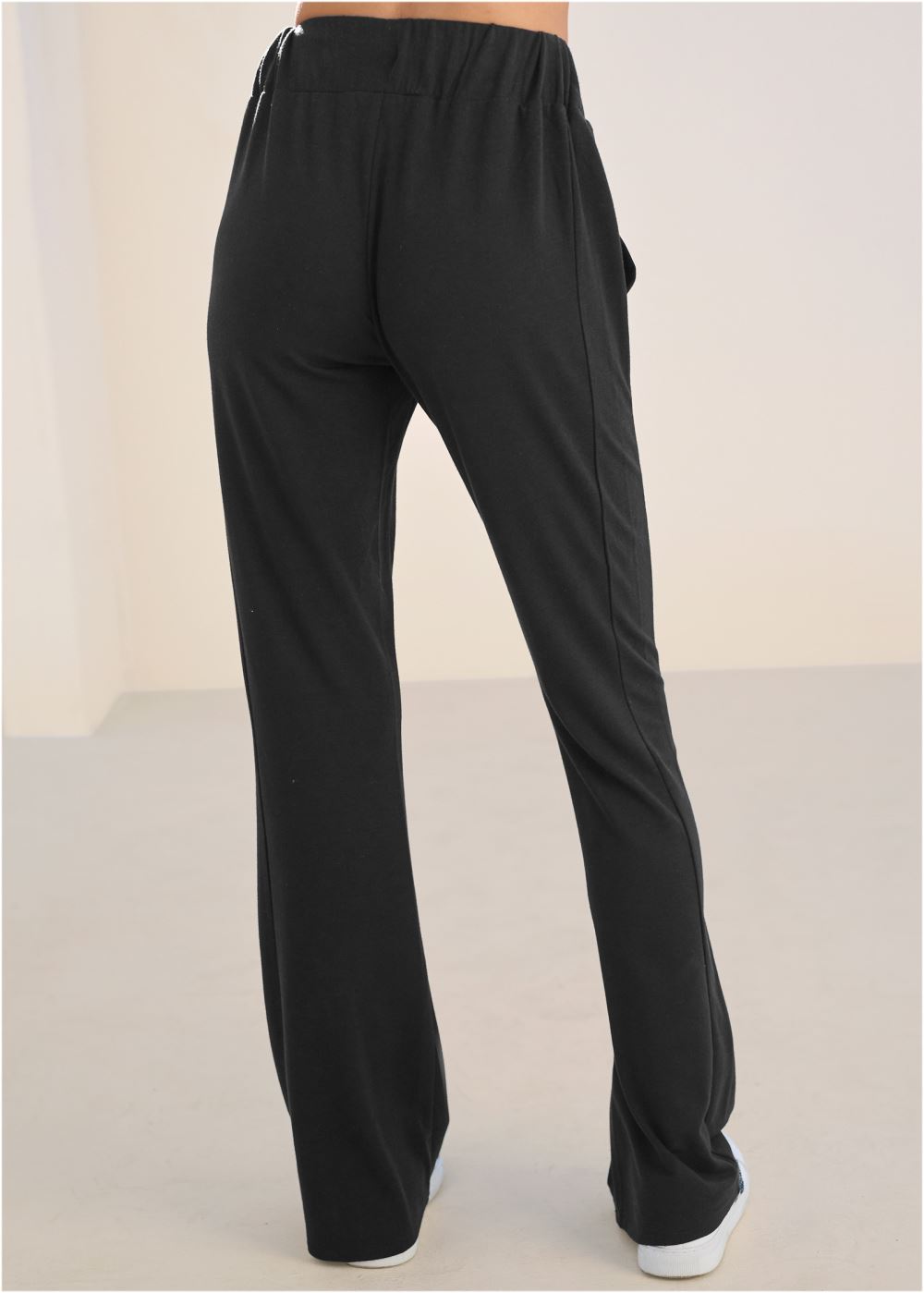 Venus Comfort Kit Wide Leg Pant in Black