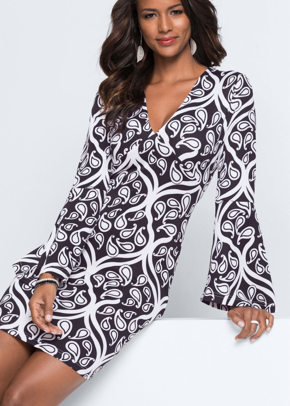 Venus Printed V-Neck Dress - Black & White