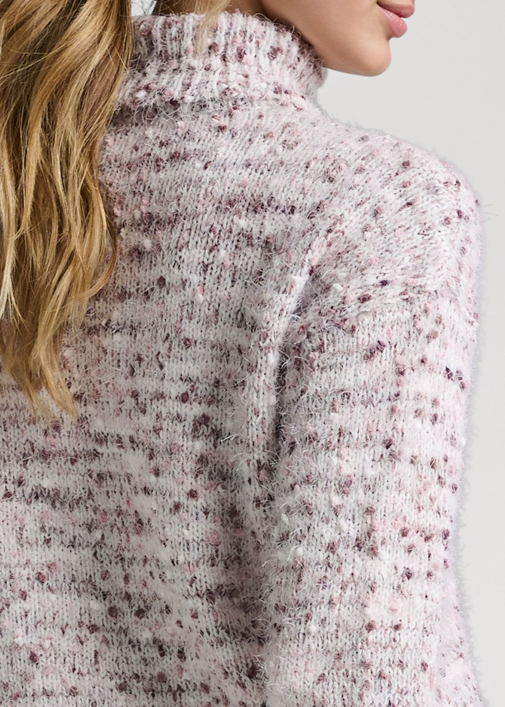 Venus VENUS | Popcorn Stitch Turtleneck Sweater in Pink Multi