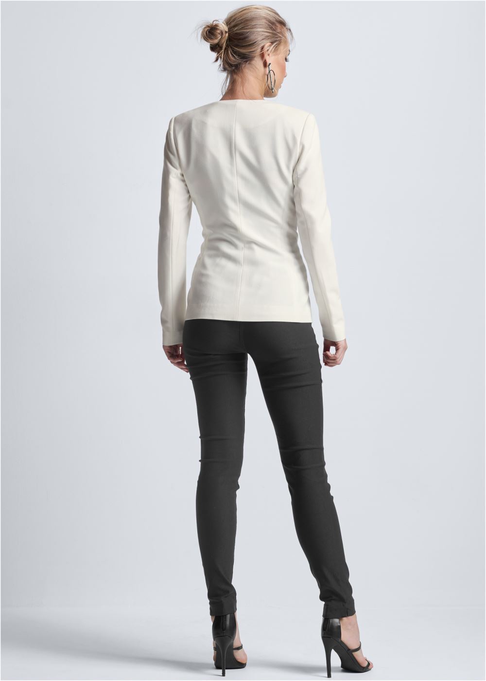 Venus Bow Detail Blazer in White Multi