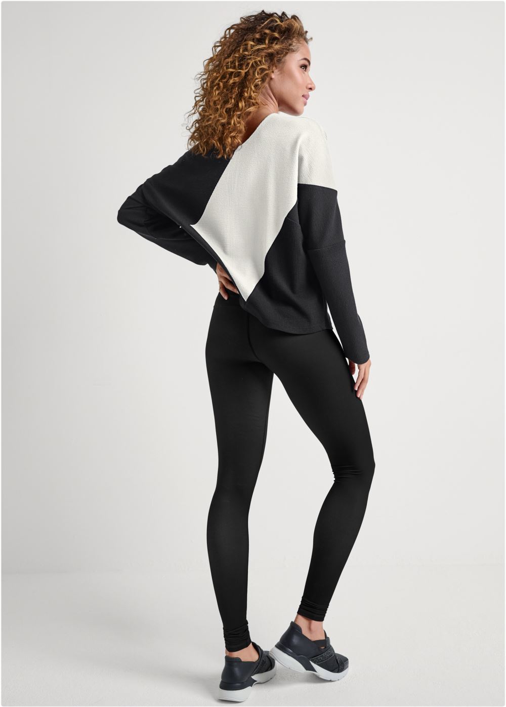 Venus Color Block Oversized Top in Black & White