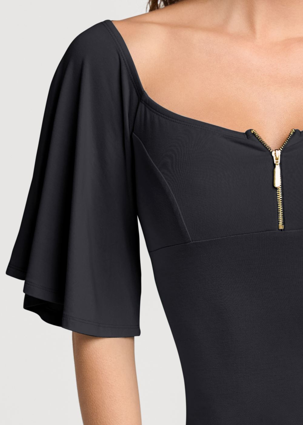 Venus Zipper Detail Top in Black