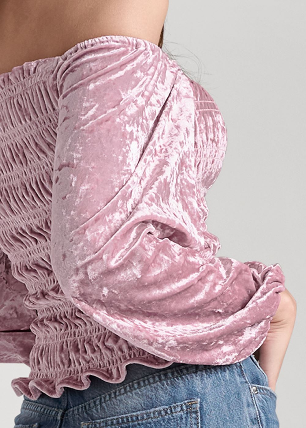 Venus Off The Shoulder Velvet Top in Pink