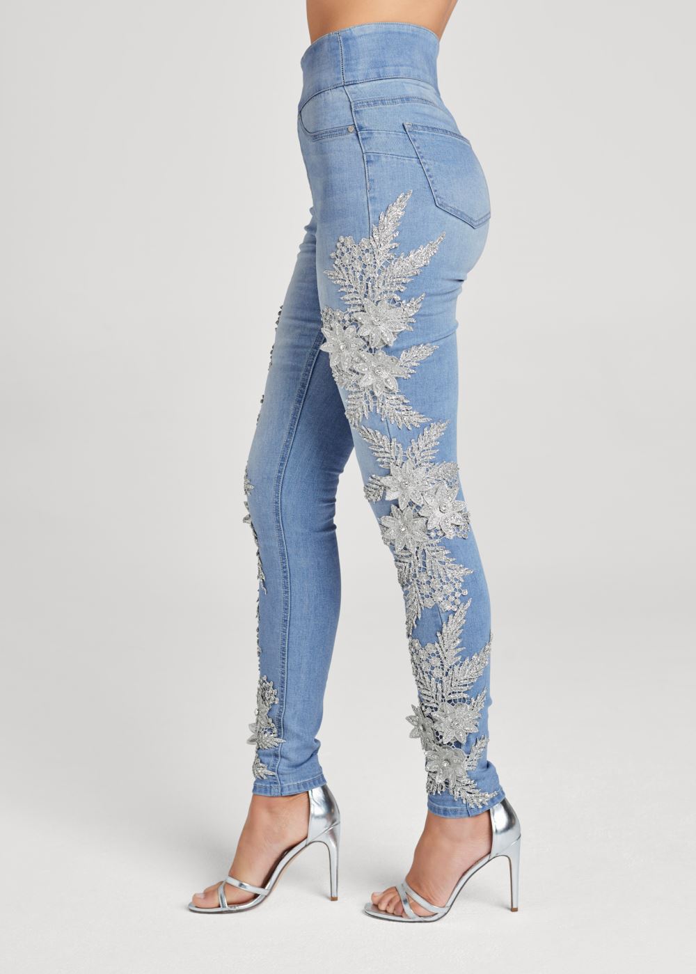 Venus Floral Embellished Jeggings in Light Wash