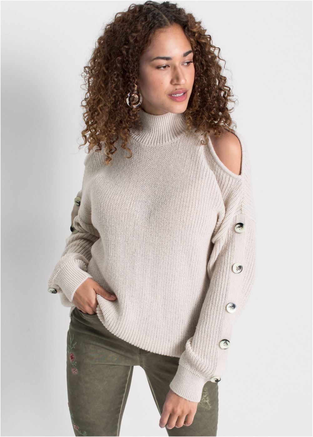 Venus VENUS | Cold-Shoulder Sweater in Cream