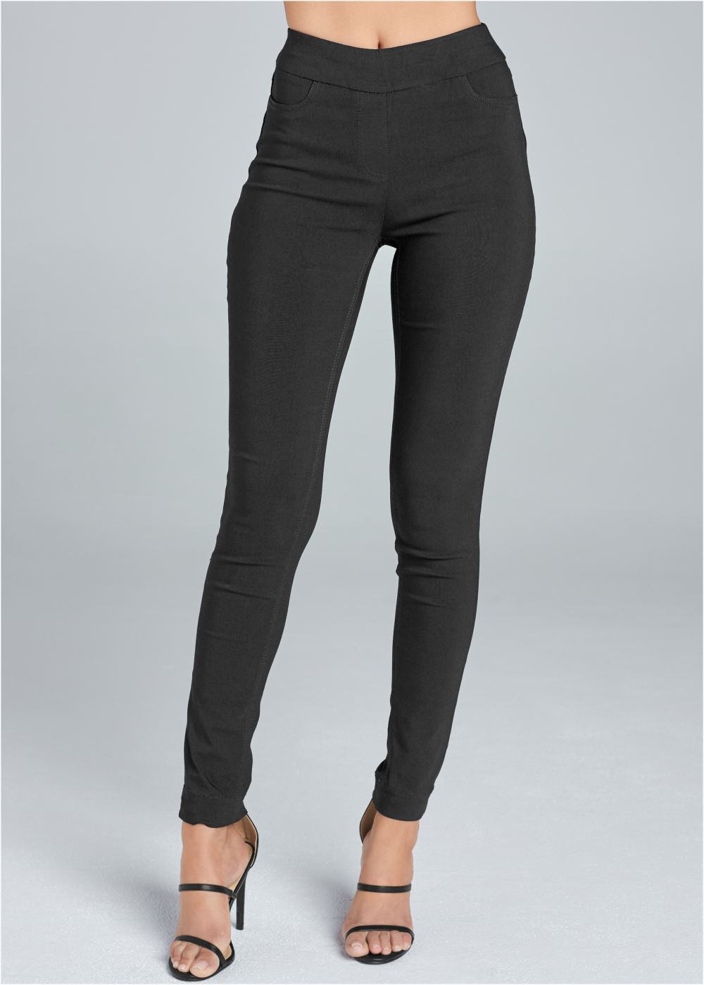 Venus Mid-Rise Slimming Stretch Jeggings in Black