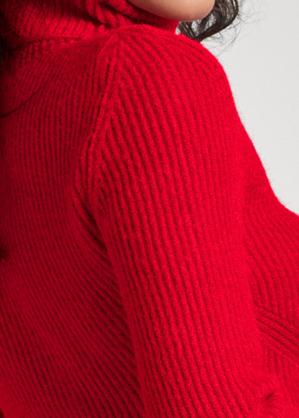 Venus VENUS | Turtleneck Peplum Sweater in Red