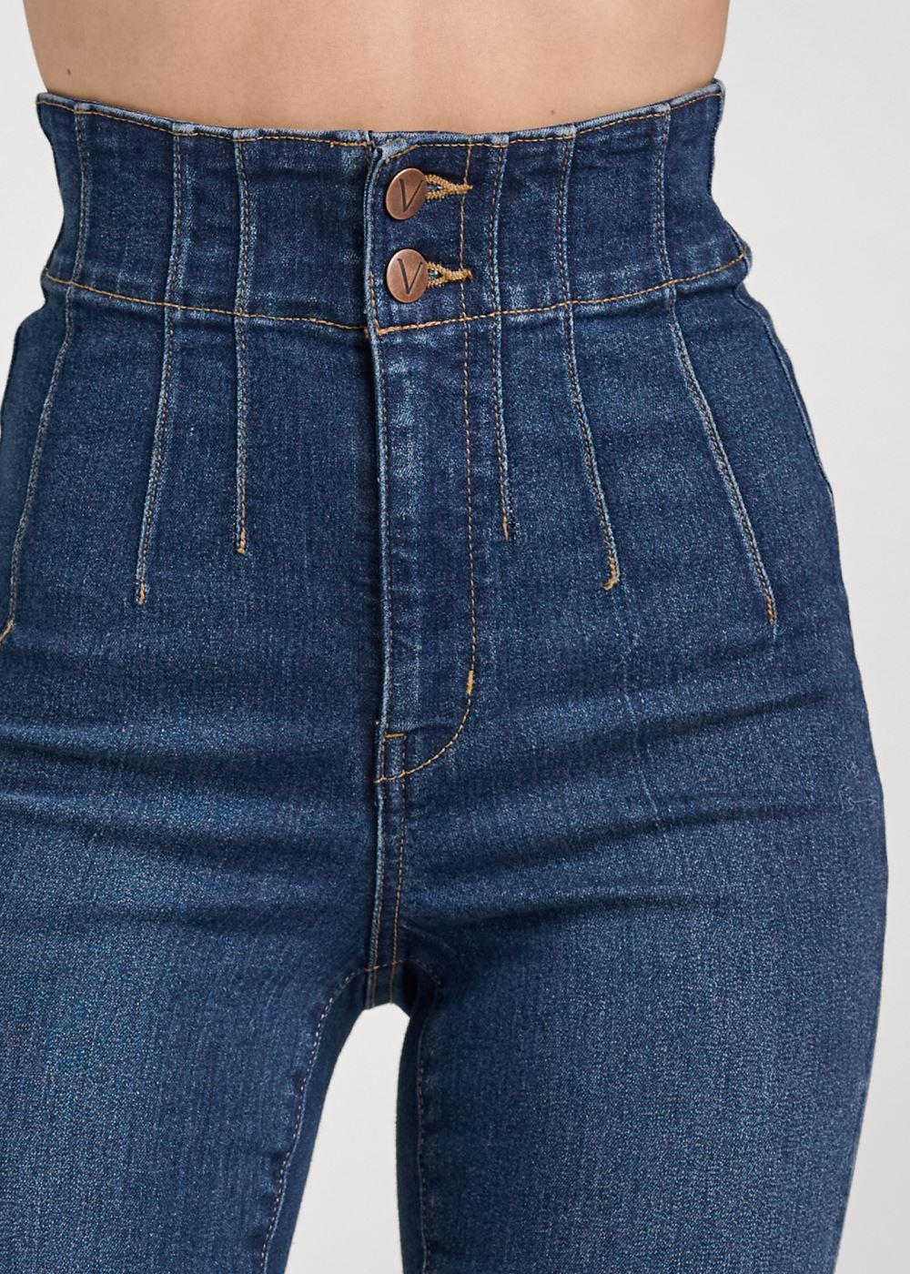 Venus Pintuck Semi-Flare Jeans in Dark Wash