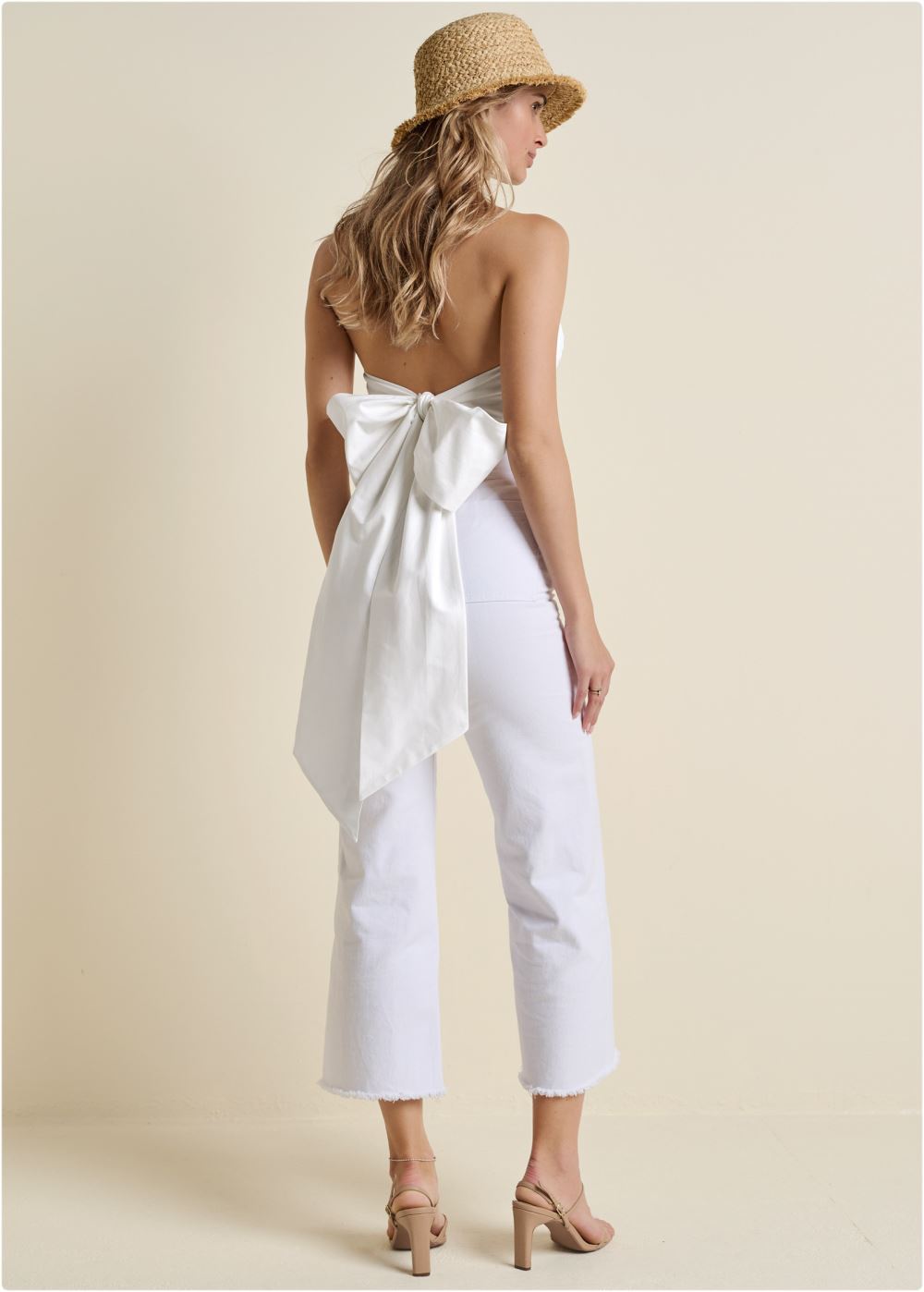 Venus VENUS | Open-Back Tie Bow Sweater in White
