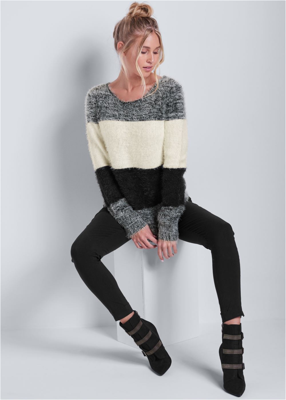 Venus VENUS | Striped Cozy Sweater in Black Multi