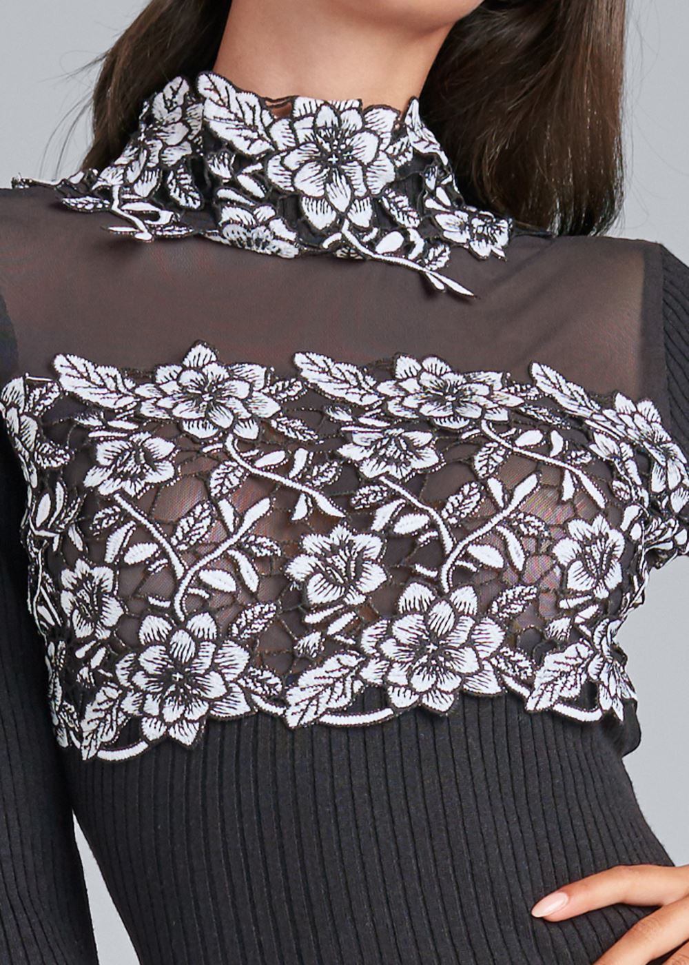 Venus VENUS | Floral Applique Sweater in Black & White
