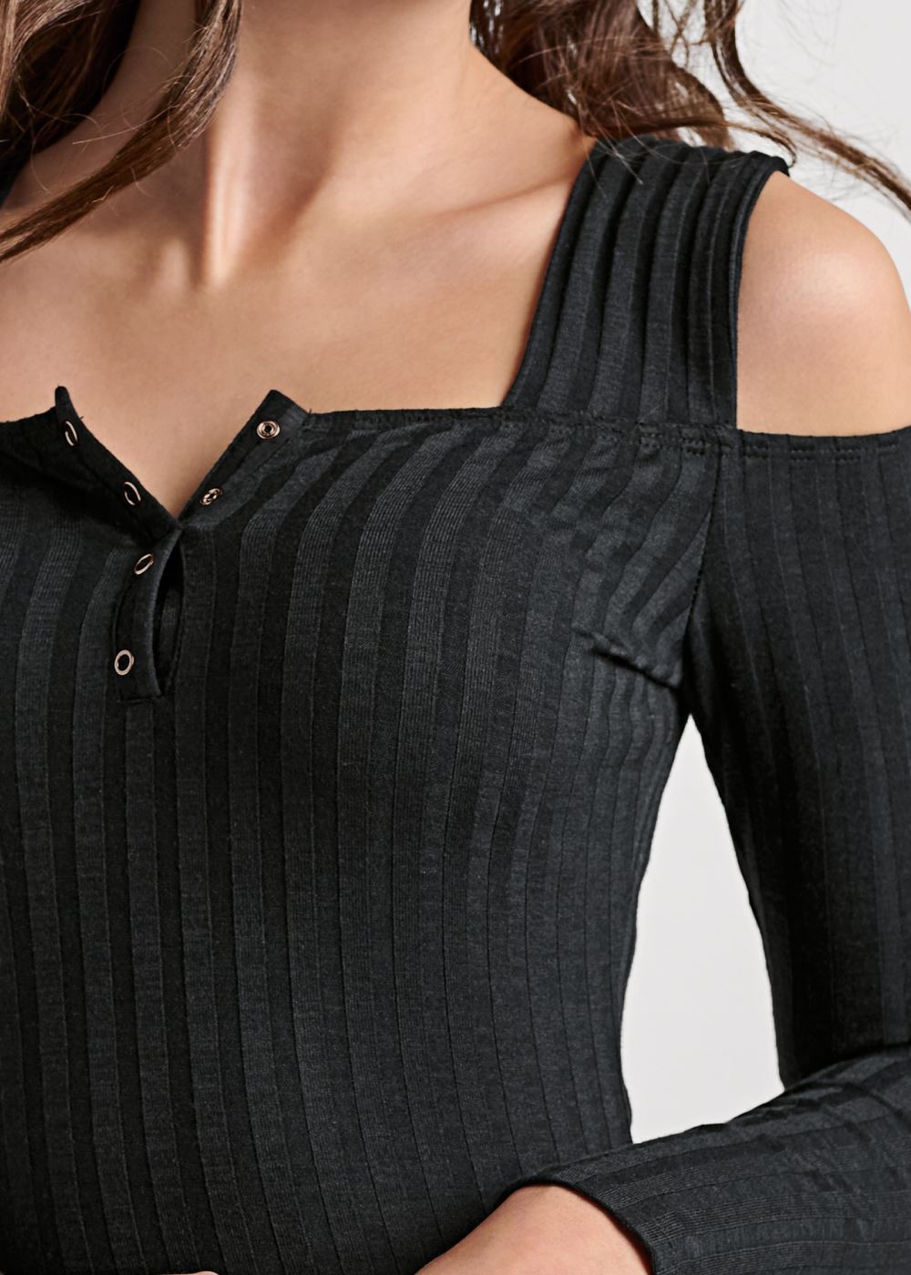 Venus Cold-Shoulder Ribbed Top in Black