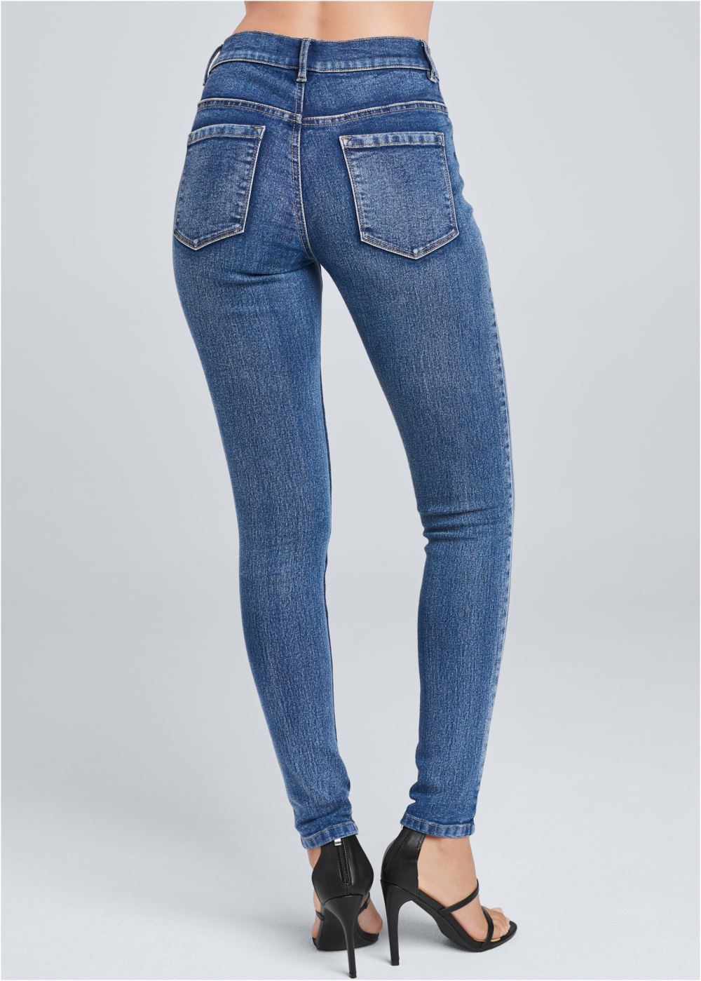 Venus Slim Jeans in Medium Wash