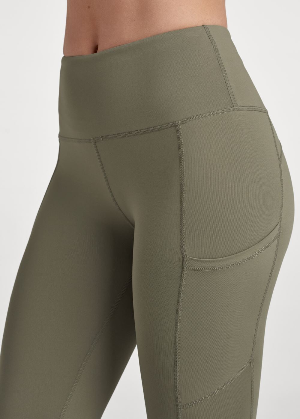 Venus Pocket Capri Active Leggings in Olive