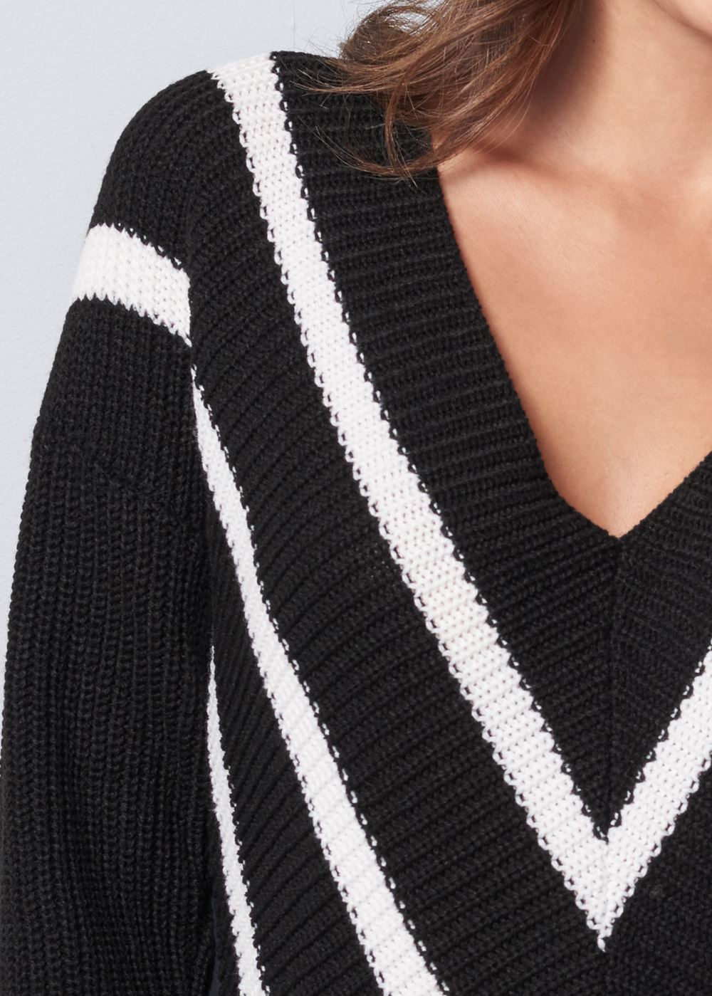 Venus VENUS | V-Neck Striped Sweater in Black & White
