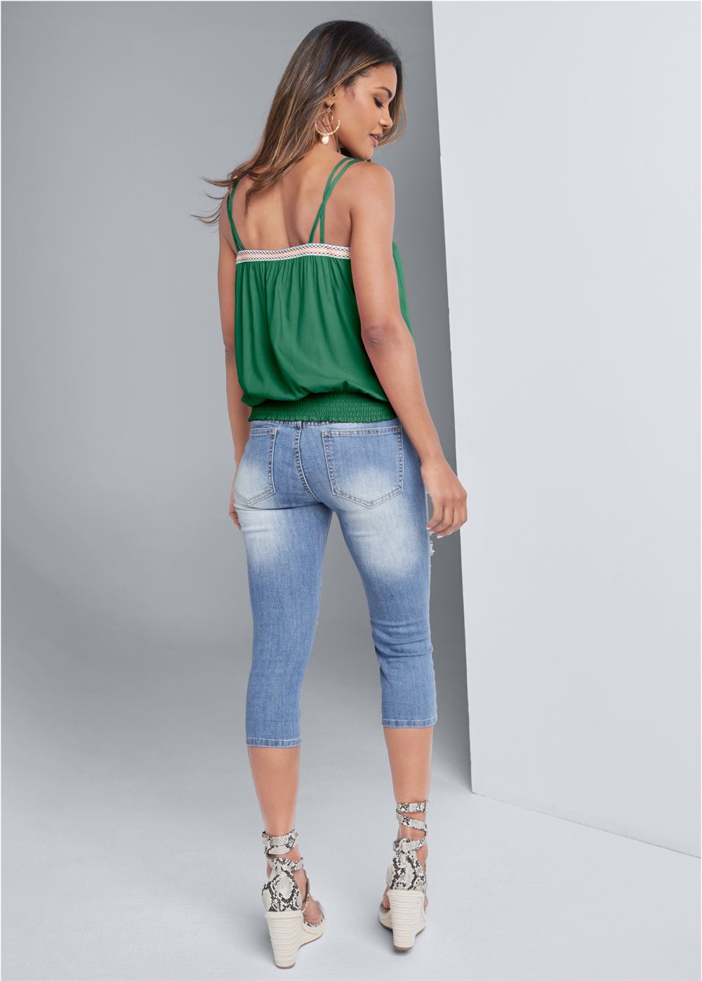 Venus Trim Detail Top in Green